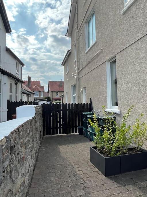 One Bedroom Apartment In The Centre Of ランディドノー エクステリア 写真